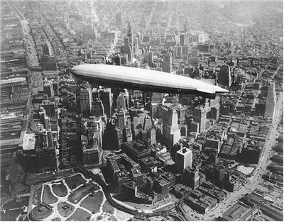 Picture of ZR 3  USS Los Angele Airship over Manhattan